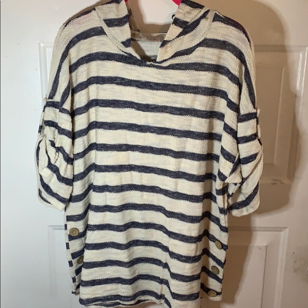 Woman’s hooded shirt